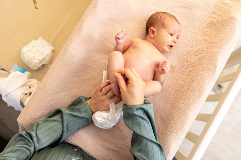 najis bayi warna hijau gelap